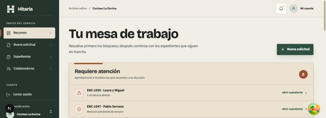 Consola de Hitaria con expedientes de demostración y alertas